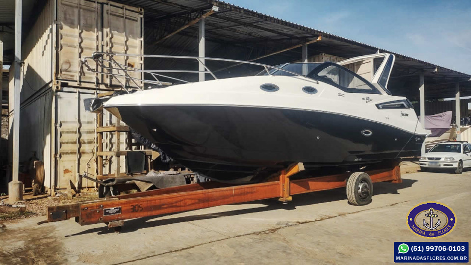 Lancha Fibrafort Focker 305 Black Edition